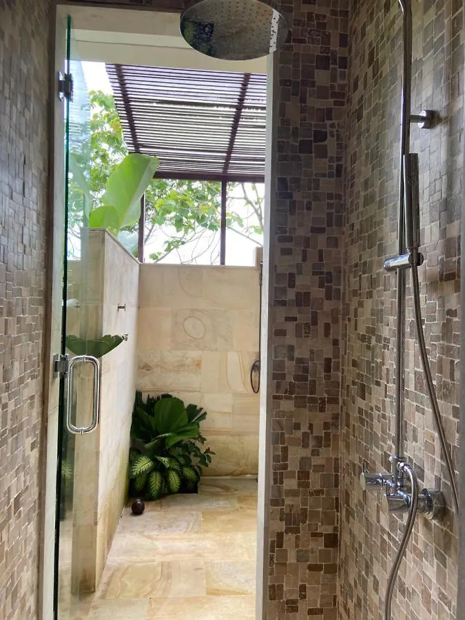 Villa Biarritz Uluwatu
